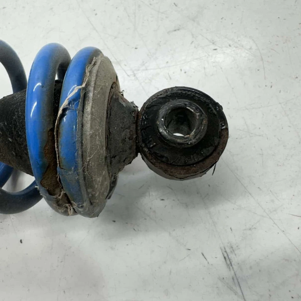 Amortiguador, Gas IFS - 1997 Polaris Classic 500 Foto 4 de 4