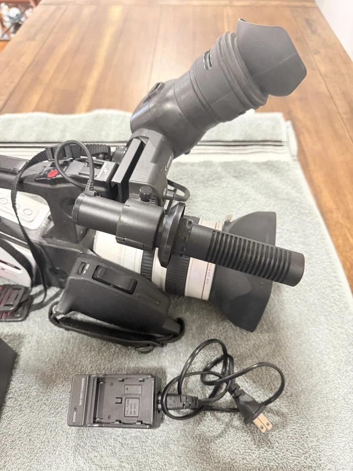 Videocámara Canon XL2 MiniDV 3CCD definición estándar Foto 4 de 4