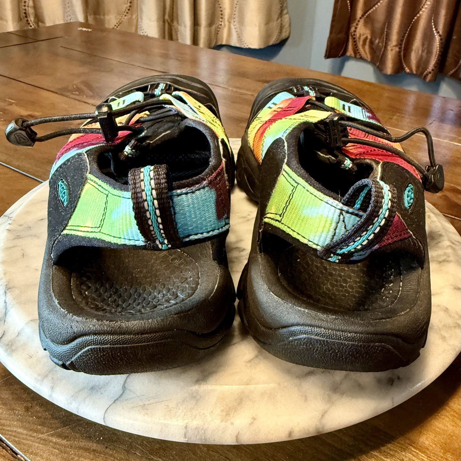 Sandali sportivi Keen Newport H2 retrò 1018804 da uomo taglia 9 5 EU 42 5 tinta unita arcobaleno