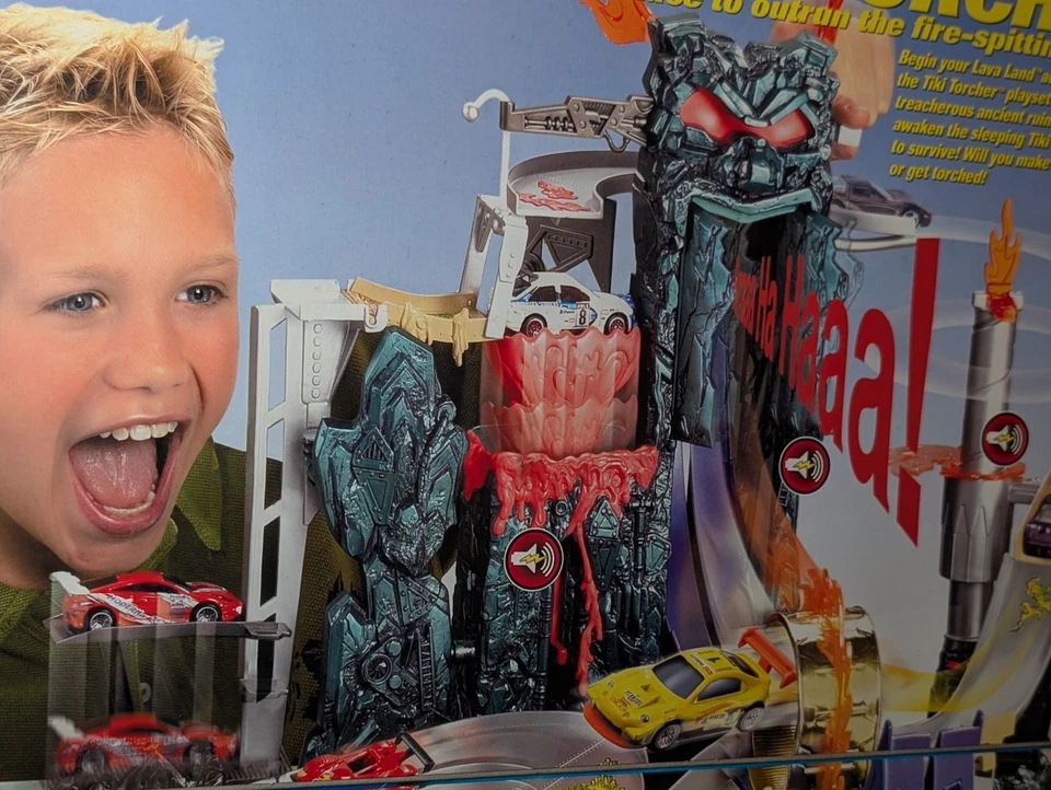 Juego de hipódromo Hot Wheels Tiki Torcher Lava Land Fire 2003 de colección sellado de fábrica Foto 2 de 4