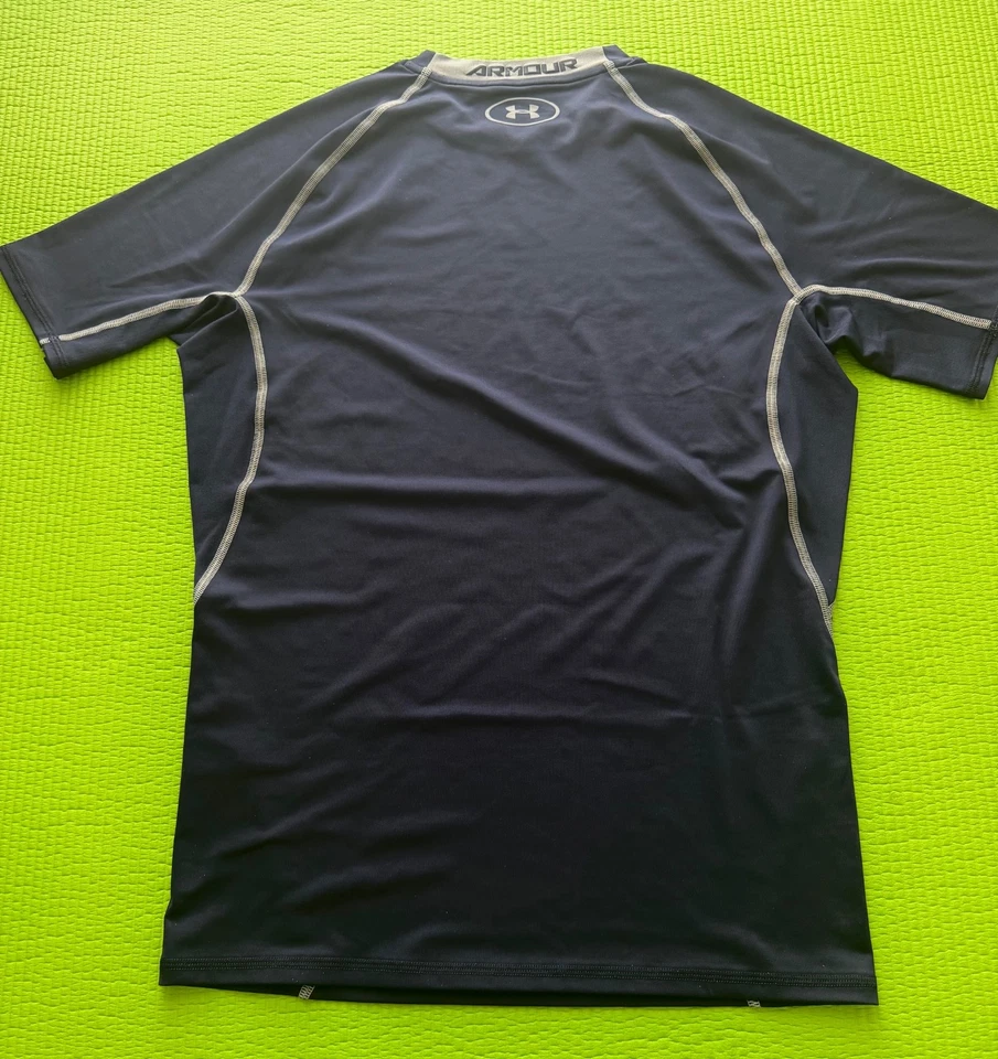 Under Amour HeatGear Short Sleeve Compression Größe XL - NEU & UNGETRAGEN - Bild 2 von 4