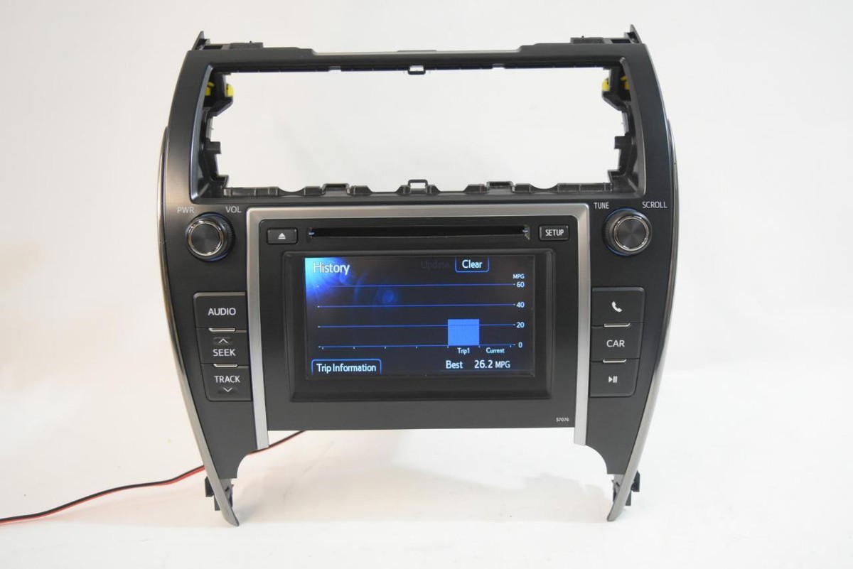 2012-2014 Toyota Camry 57076 Radio Touch Screen CD Player 86140