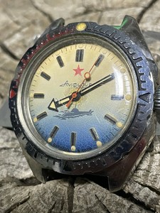 Mechanical wrist watch VOSTOK AMFIBIA 