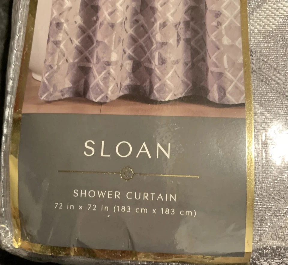 "Cortina de ducha de tela cuadrada Croscill Sloan gris 72"" plateada metálica geométrica" Foto 3 de 4