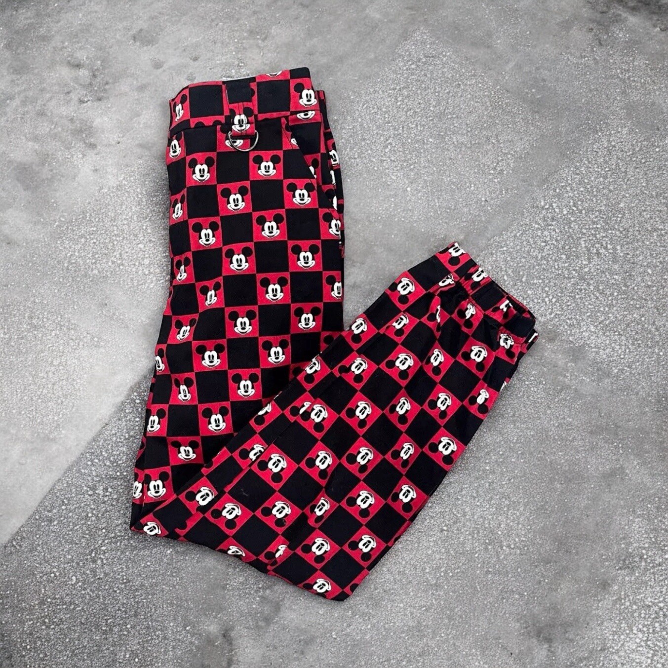 Disney Mickey Mouse Cargo Pants Unisex Size Medium 30x28 Disneyland Fan Souvenir