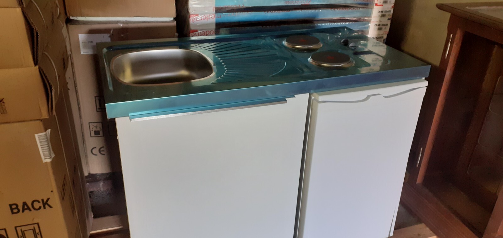 Kitchenette MODERNA complète pour optimiser l'espace de votre studio étudiant urbain