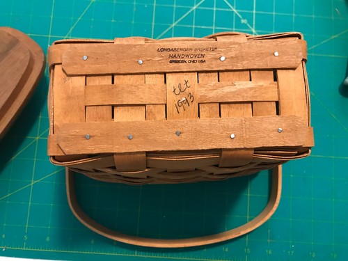 Longaberger 1993 Dresden Basket w/Lid & Protector - Picture 3 of 3