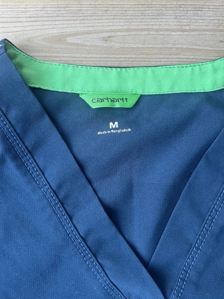 Conjunto Médico Carhartt Force Para Mujer Azul Oscuro - Top Mediano y Pantalones Medianos Altos Foto 2 de 4