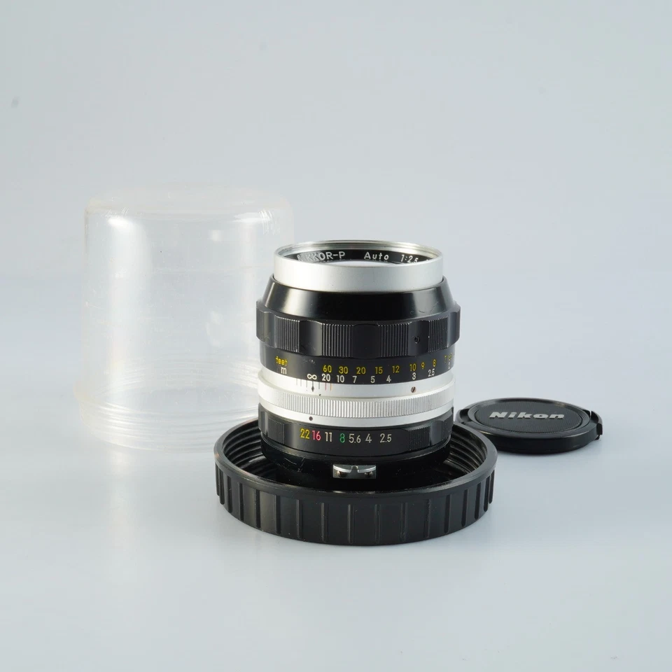 EXCELLENT Nikon Non Ai NIKKOR-P Auto 105mm F/2.5 Prime Lens
