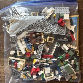 LEGO CREATOR: Toy & Grocery Shop (31036)