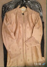 Elegant Men  s Sherwani