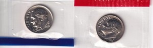 1988 P & D Roosevelt Dimes 10c 2Coins Set Mint in Cello #2054