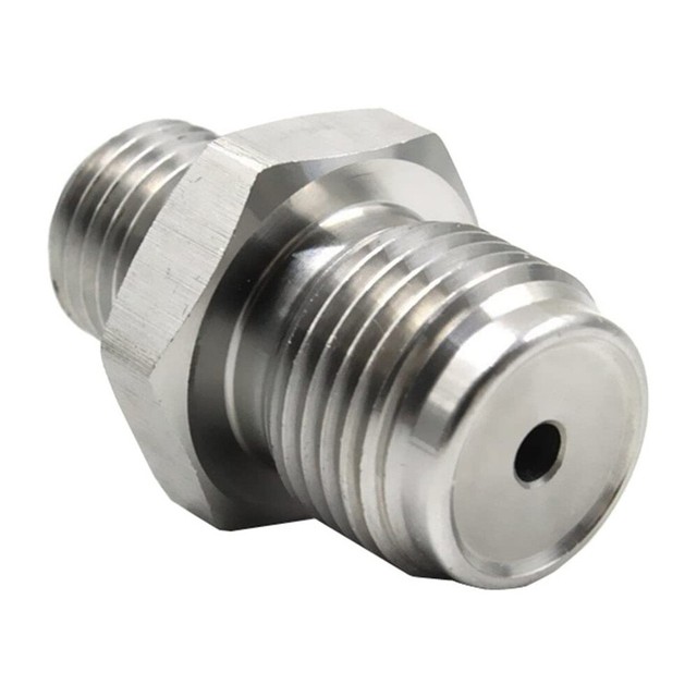 Ported Fuel Rail Fitting for 2004.5 2010 Duramax LB7 LBZ LMM