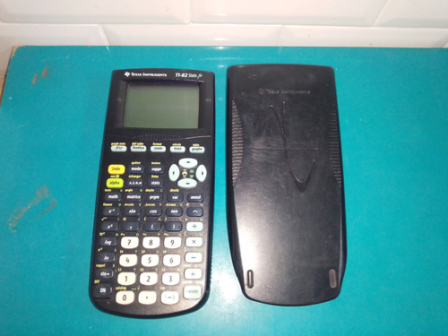 CALCULATRICE TI 82 Plus / Texas Instruments (Graphique) BLANCHE EUR 29,00 - FR