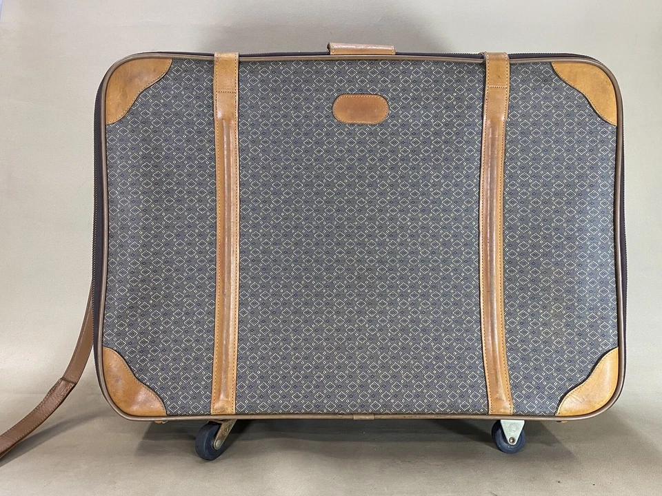 Hartmann WINGS & Belting Leather Trim 26" Soft Pullman Suitcase Trunk Luggage - Image 2 of 4