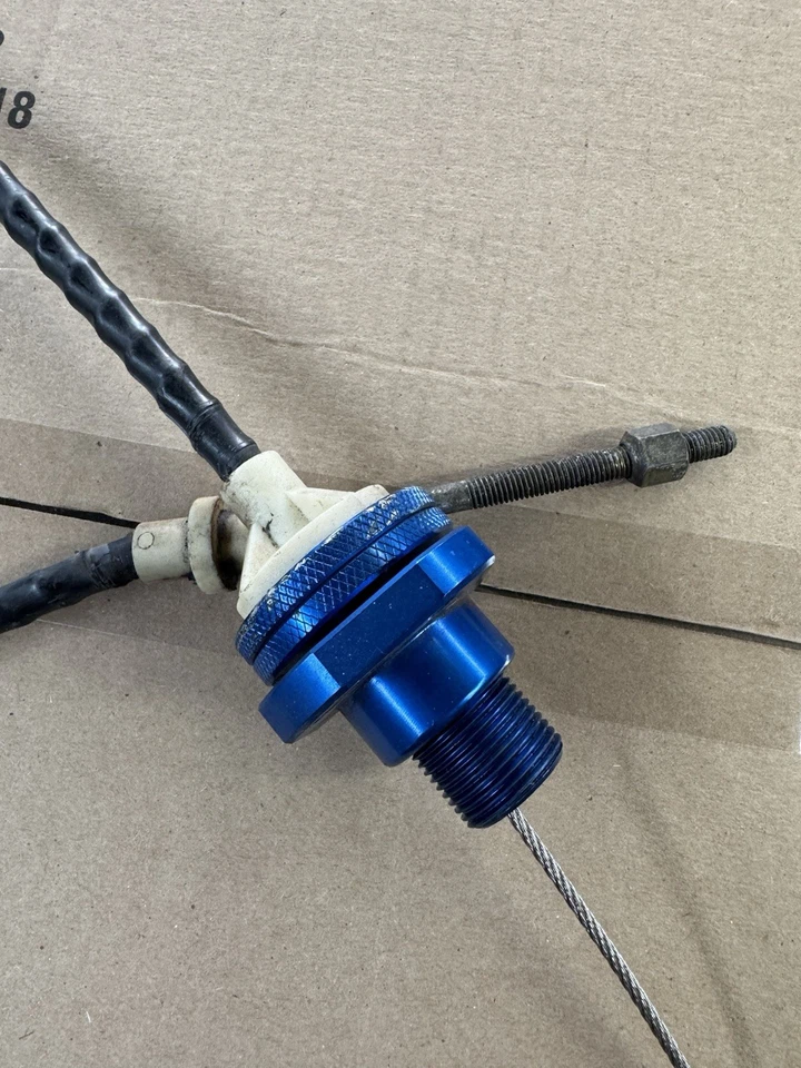 Kit de cable de embrague ajustable BBK y cuadrante con ajustador de cortafuegos para Mustang 79-95 Foto 3 de 3