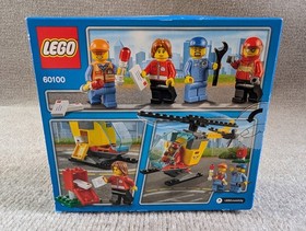 LEGO City : 60100 Airport Starter Set Helicopter, Mechanic, Pilot Damaged Box
