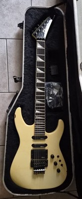 Charvel Model 6 HSS Pearl White W/ Hard Case