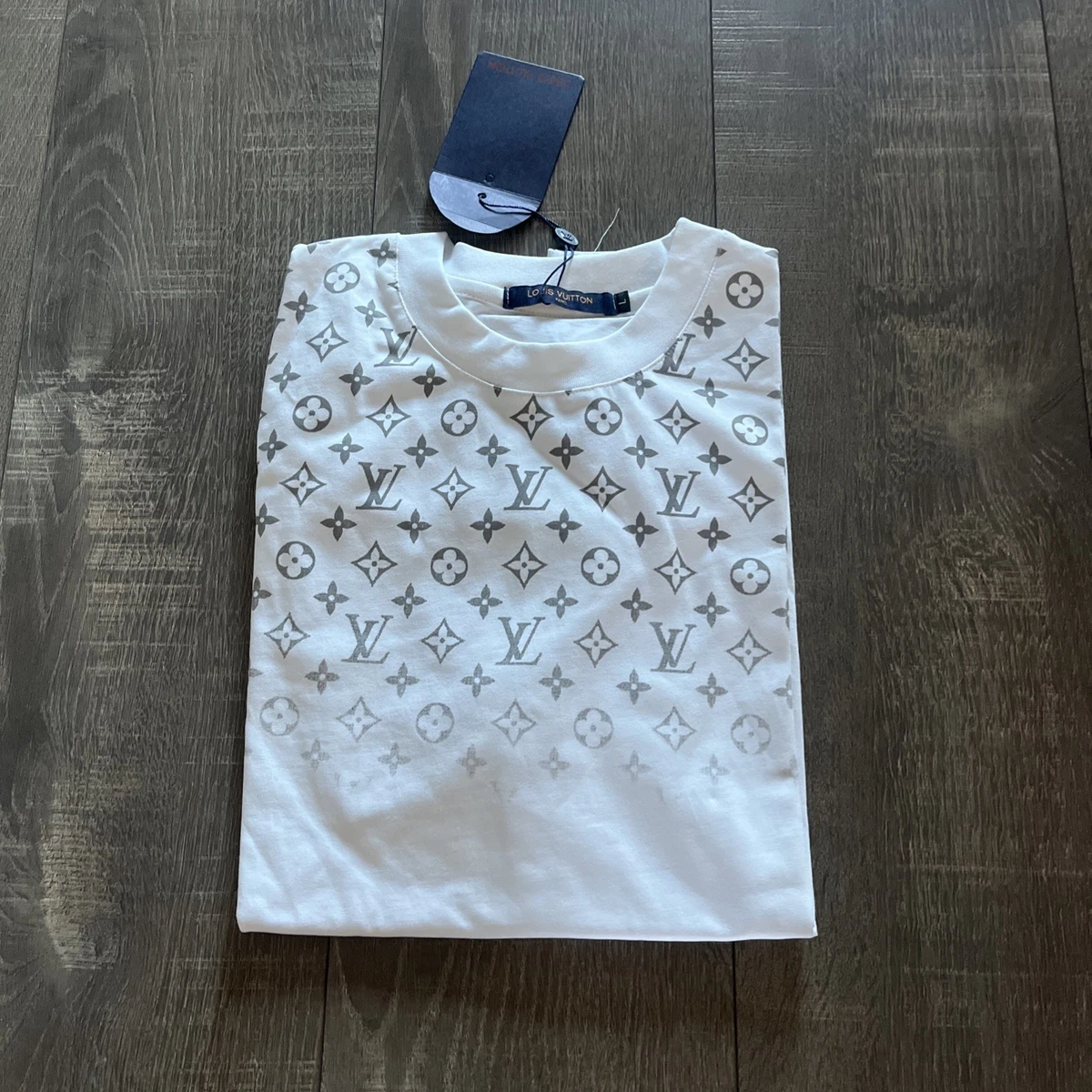 25+ Louis Vuitton Regular Size L T-Shirts for Men for sale