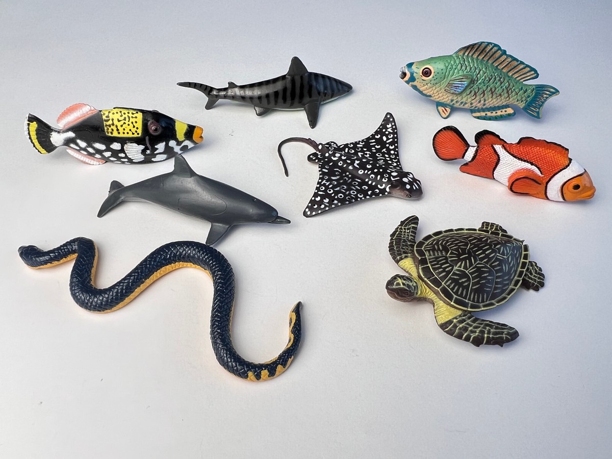 Lot of 8 Coral Reef WIldlife PV Play Visions Animal Figures 1998