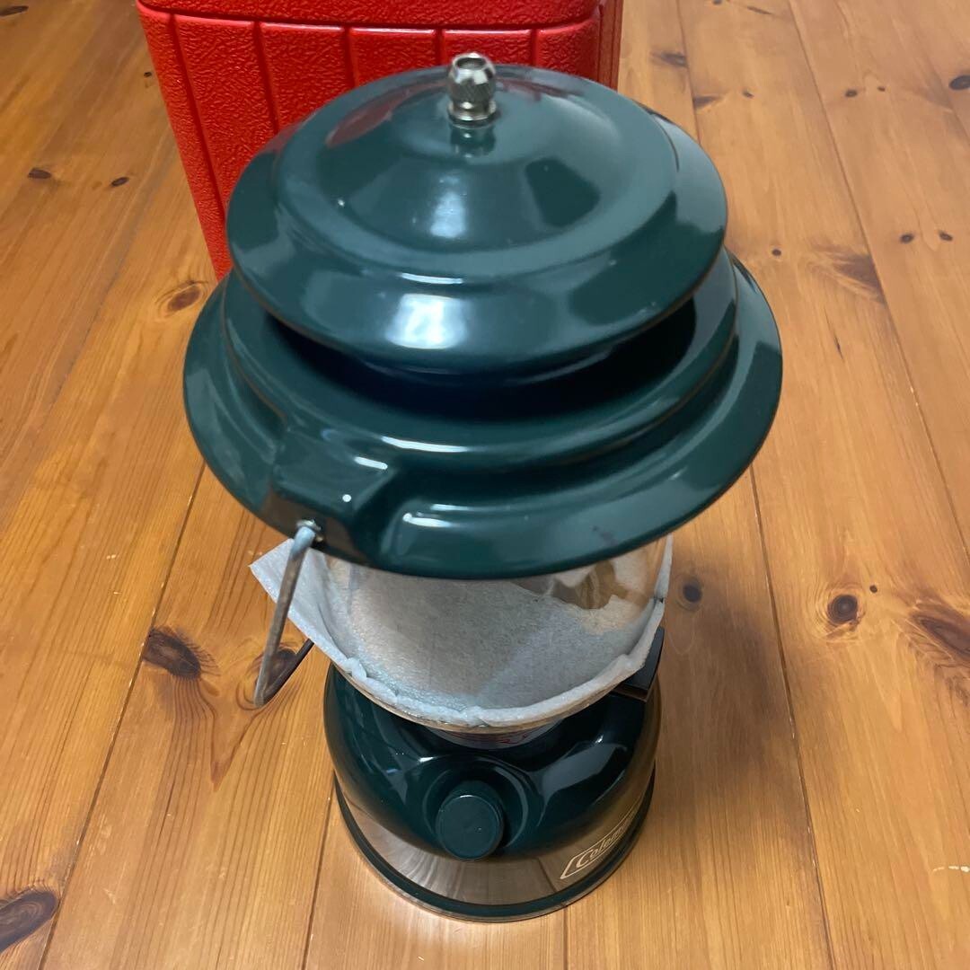 Coleman Two Mantle Lantern Powerhouse model 290A