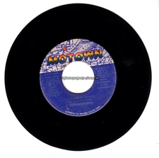 Commodores: Thumpin' Music/Just To Be Close To You (1976 45 RPM M-1402F) Good+