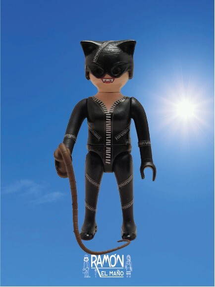 Custom Playmobil Catwoman figura supervillana traje negro con látigo artesanal