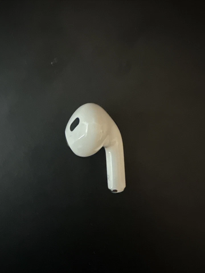 Apple AirPods Pro Earbud 2nd Gen Replacement Right Ear Only A3047 TESTED WORKING - Image 3 of 3