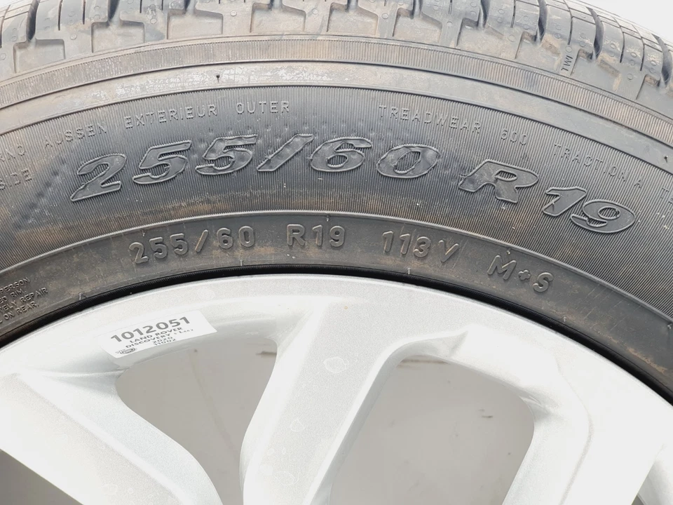 ➡️LLANTA / RUEDA ALUMINIO 255/60 R19 LAND ROVER DISCOVERY 5 /  HY32-1007-DA 2020 - Imagen 2 de 4