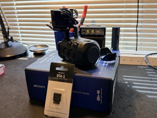 Zoom (Q8n 4K) Ultra High Definition Video Recorder w/Flip Out Screen