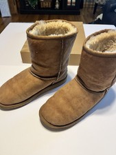 UGG Australia Kid's Classic Boots Chestnut Suede Size 6 with Original Box