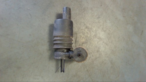 Scheibenwaschpumpe VW 7L Touareg 5.0 V10 TDI DPF Automatik