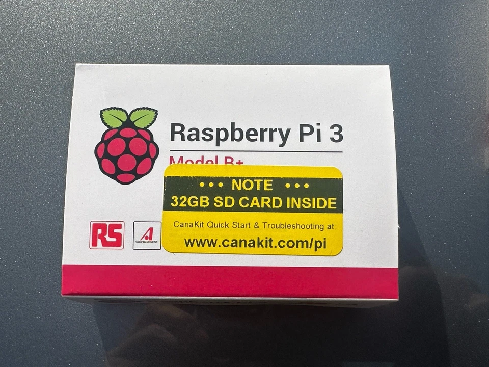 CanaKit Raspberry Pi 3 Model B+ Starter Kit uk Edition (32GB samsung Evo +) New - Image 3 of 4