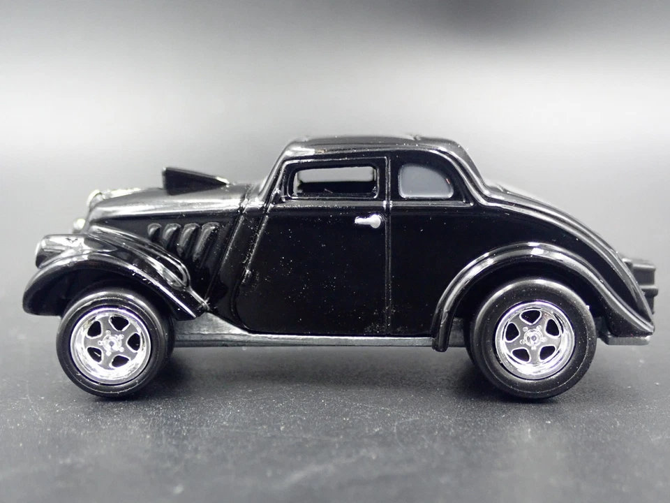 1933 33 WILLYS GASSER NERO Modello In Scala 1:64 Collezionabile Diorama Diecast - Immagine 2 di 4
