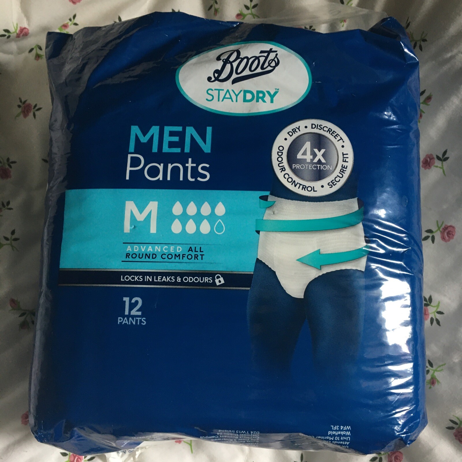 Boots Men’s Stay Dry Pants, size medium. 1 pk of 12 Pants-free hygienic bags
