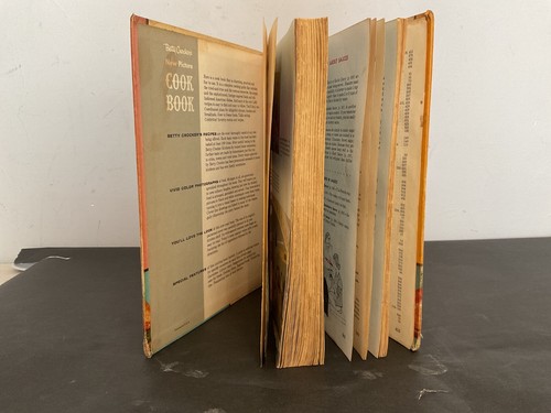 Betty Crocker's New Picture Cook Book 1961 1st Ed. 1st Printing - Picture 4 of 7