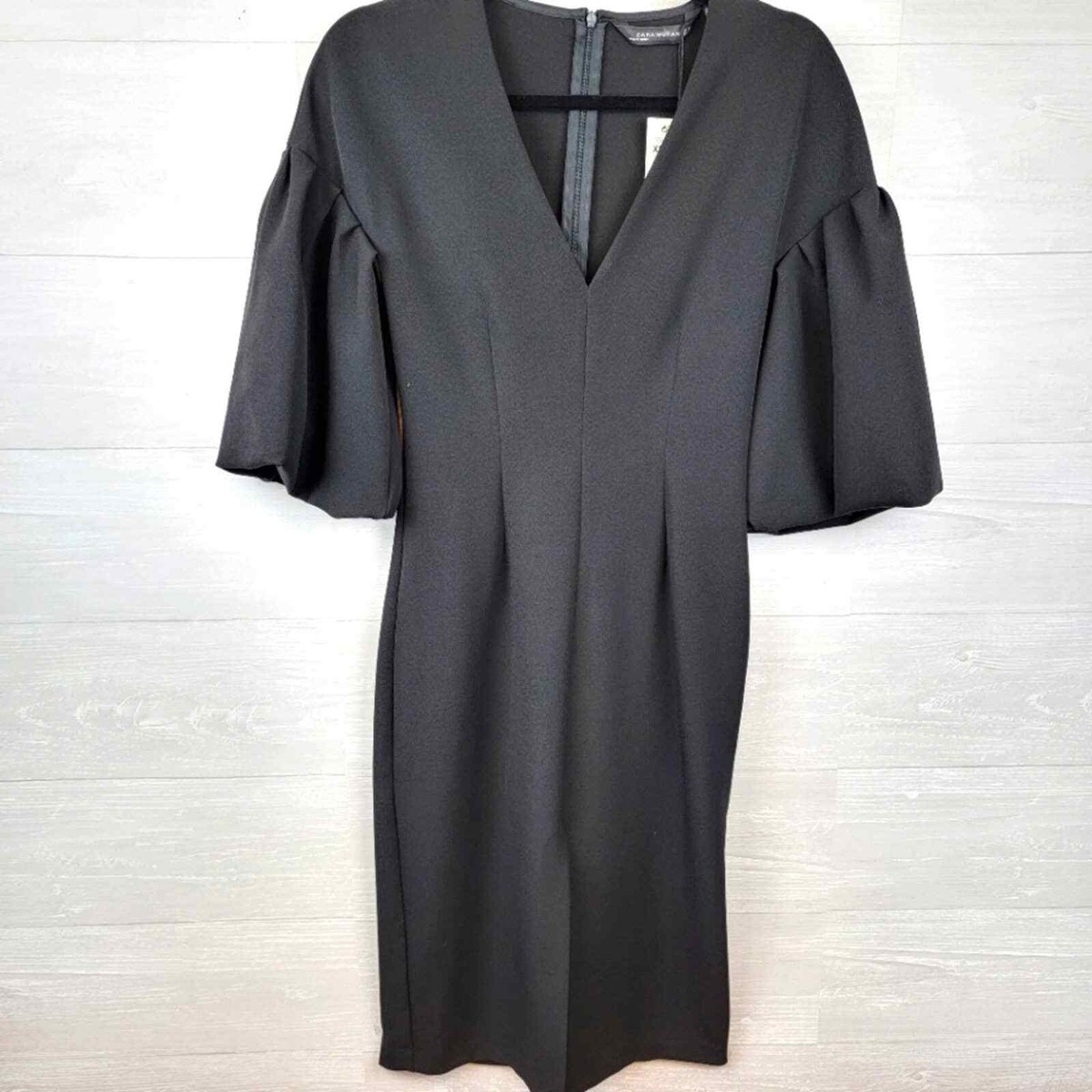 formal elegant black and white dress Zapakasa Women Black and White Patchwork Long Formal Dress with Pockets  V-Neck Satin Sheath Evening Dress with Slit