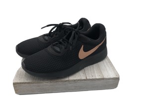 nike tanjun black and rose gold
