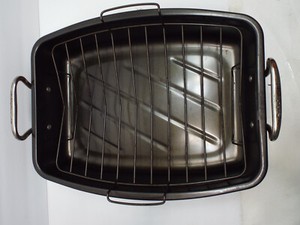 Cuisinart Ovenware Classic Collection 17 by 13 Inch Roaster w/ Removable Rack