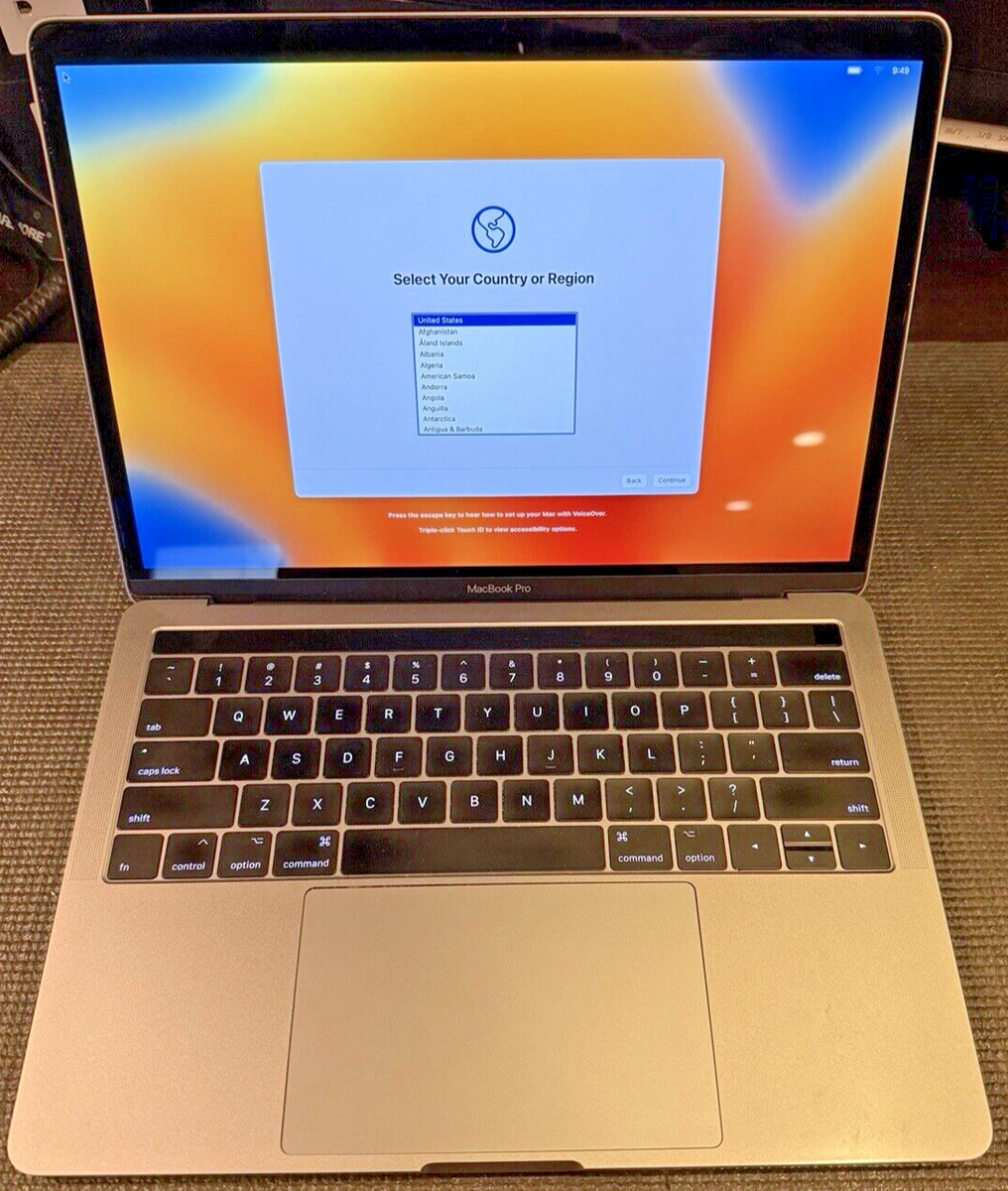 Apple MacBook Pro 13in 16GB RAM 500GB SSD - Intel Core i7 3.5GHz