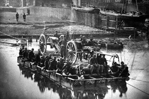 New 5x7 Civil War Photo: Artillery, Gunners and Infantry Cross River on Raft