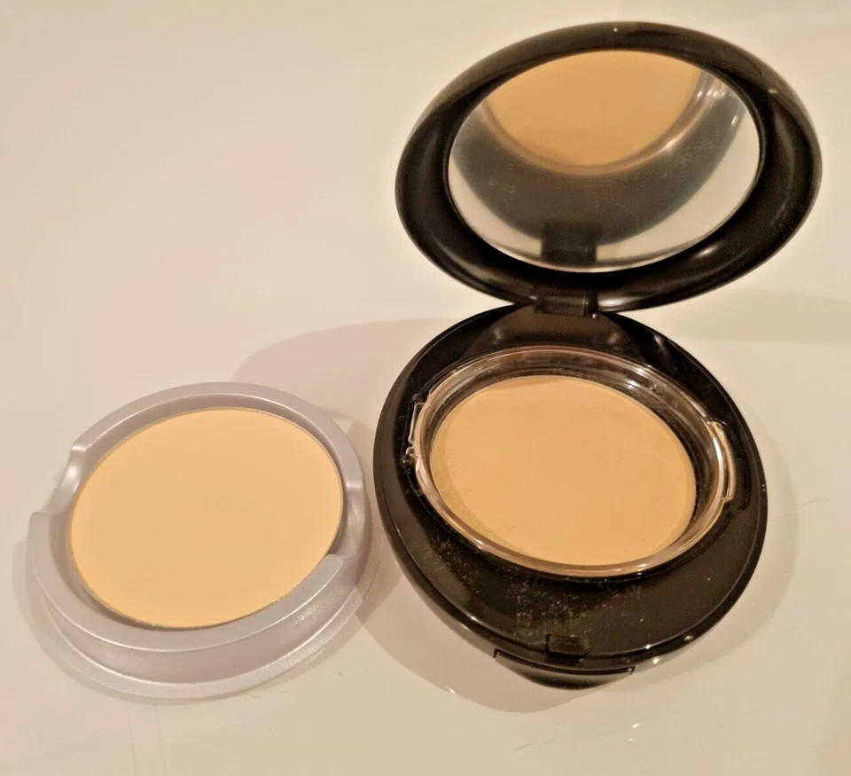 ENOUGH All Day Velvet Soft Two-Way Cake SPF 28 PA++ #13,21,23 (Inc. Refill) 12g - Image 4 of 4