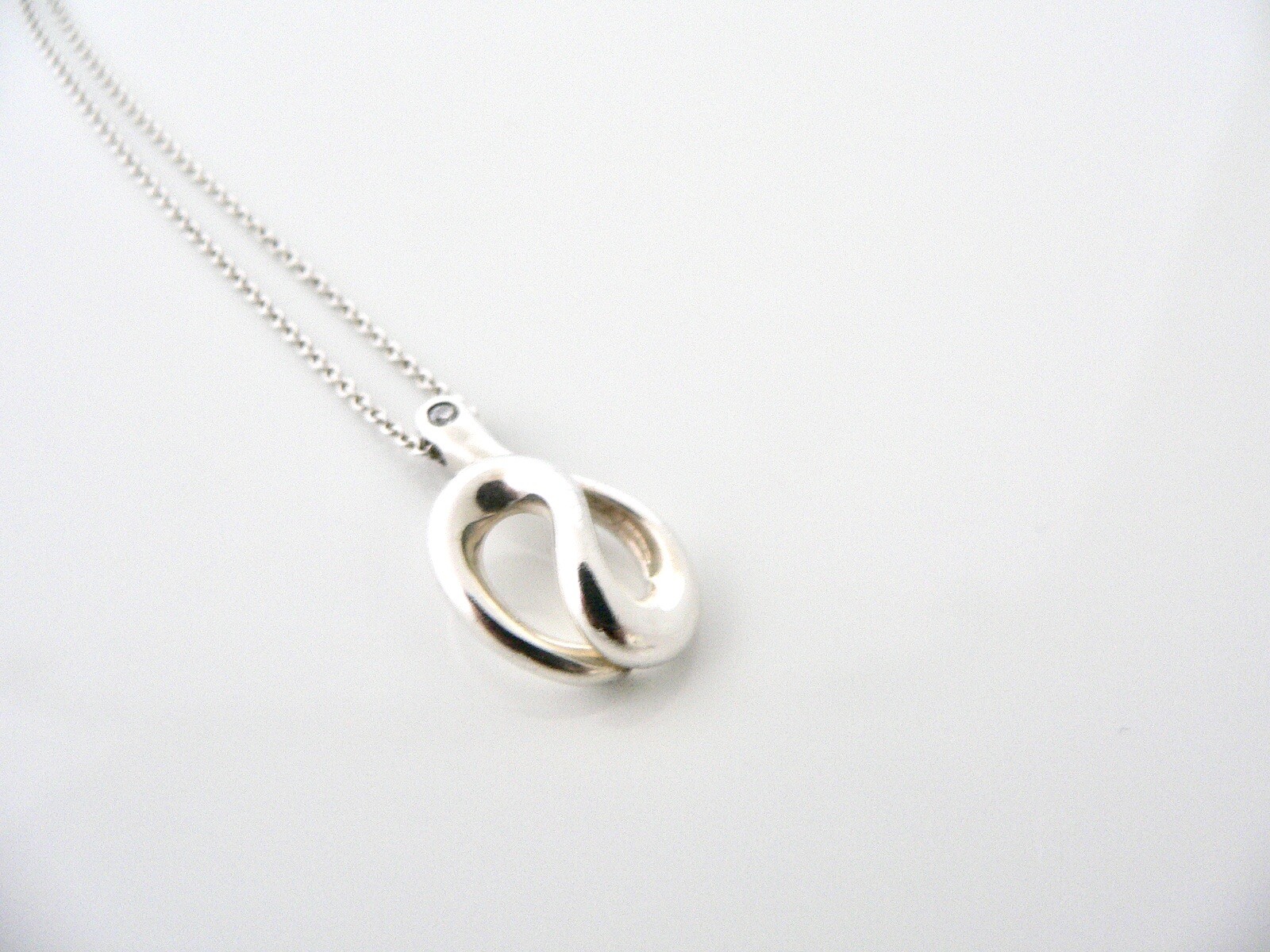 Tiffany & Co Diamond Necklace Wave Pendant Charm Chain Peretti Silver Love Gift