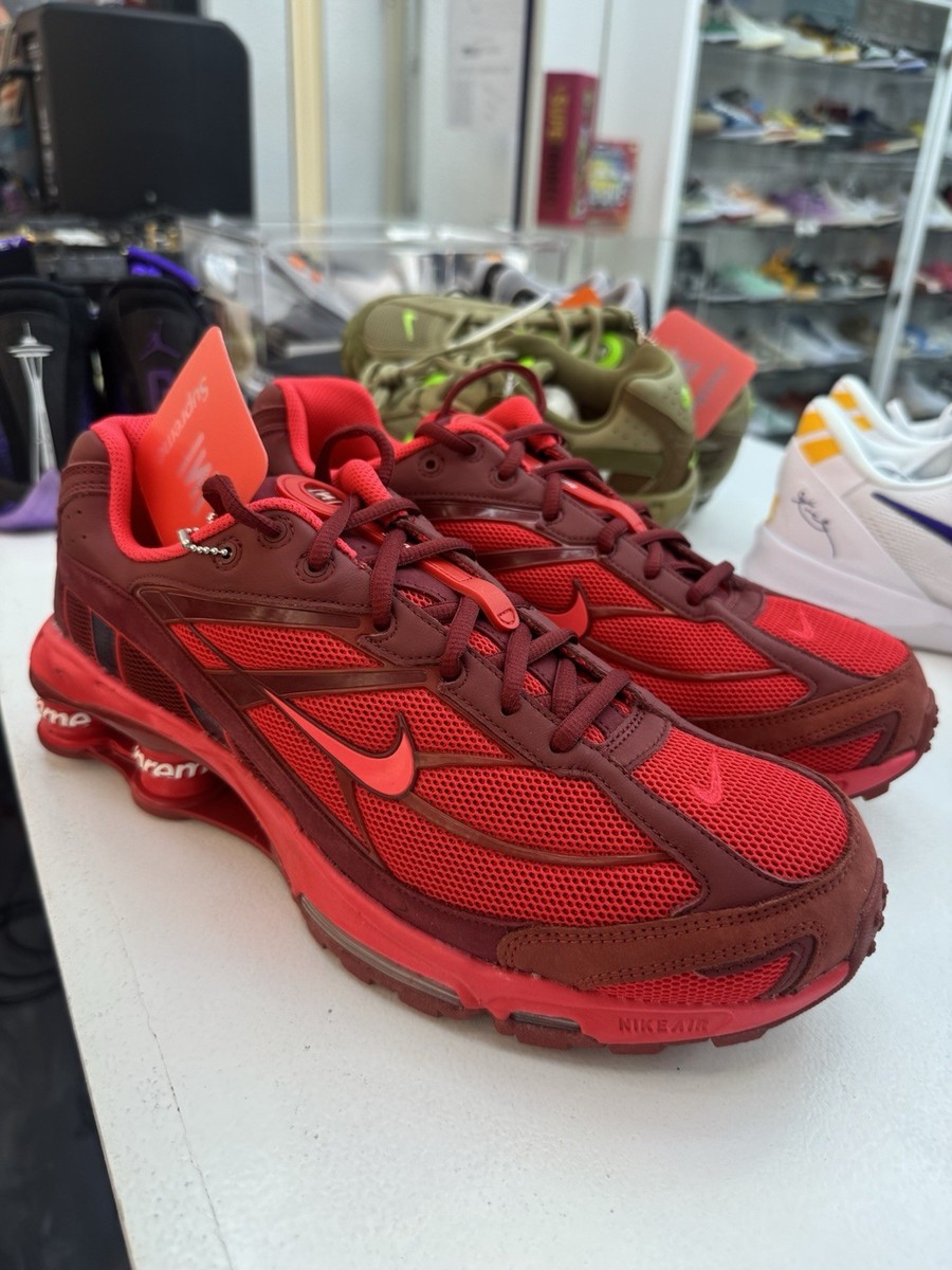 Nike Supreme フットサルシューズ レッド サイズ28.5cm 国内9月1日/9月