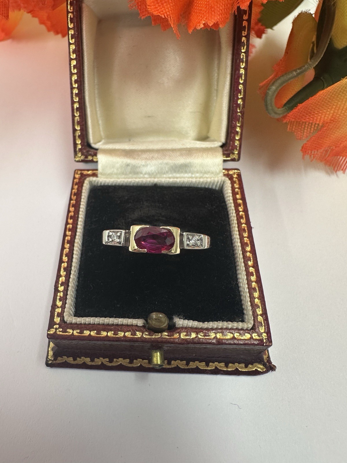 Gorgeous Oval Ruby & Diamond 18ct Fancy Ring
