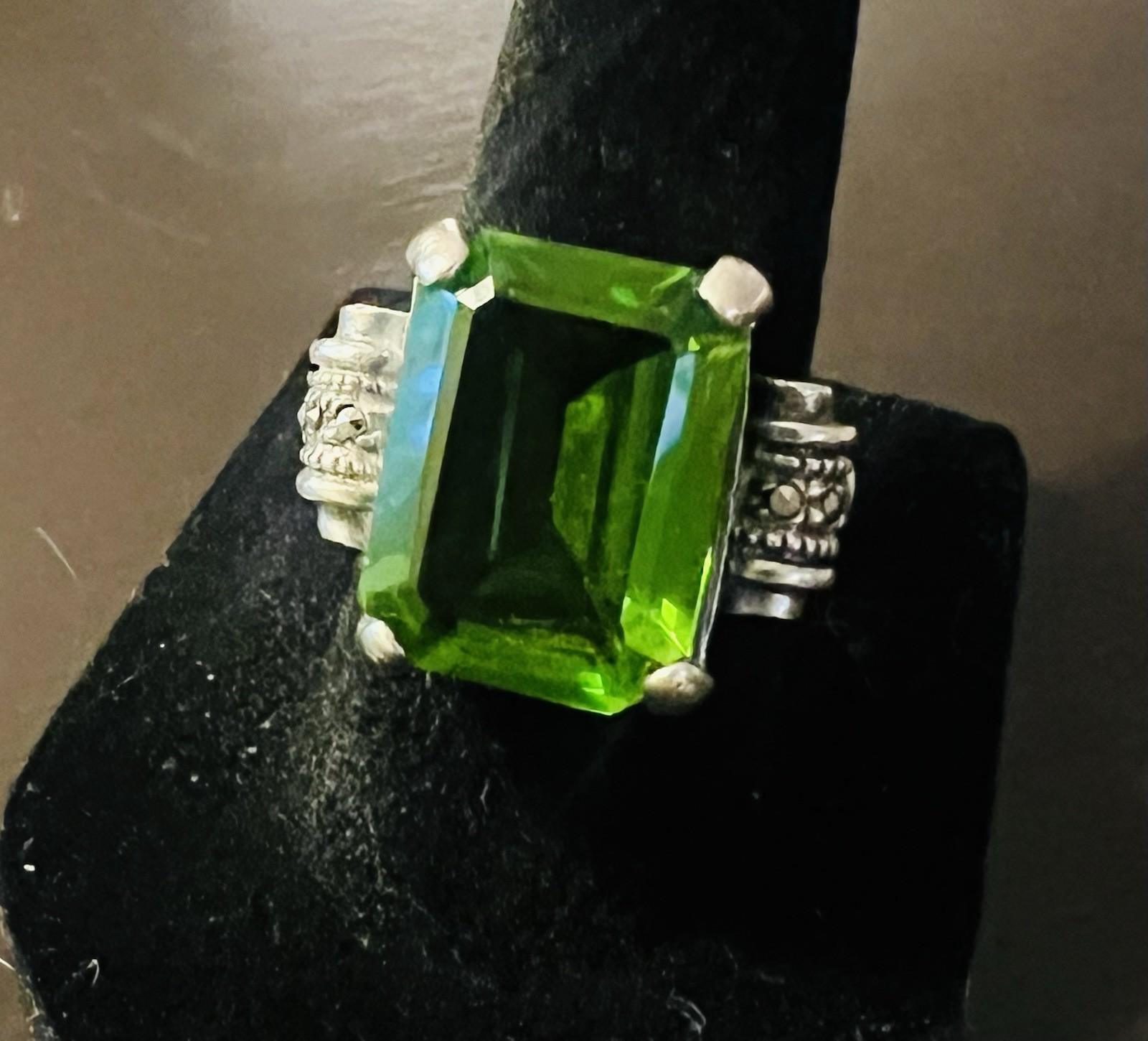 Picture 4 of 11