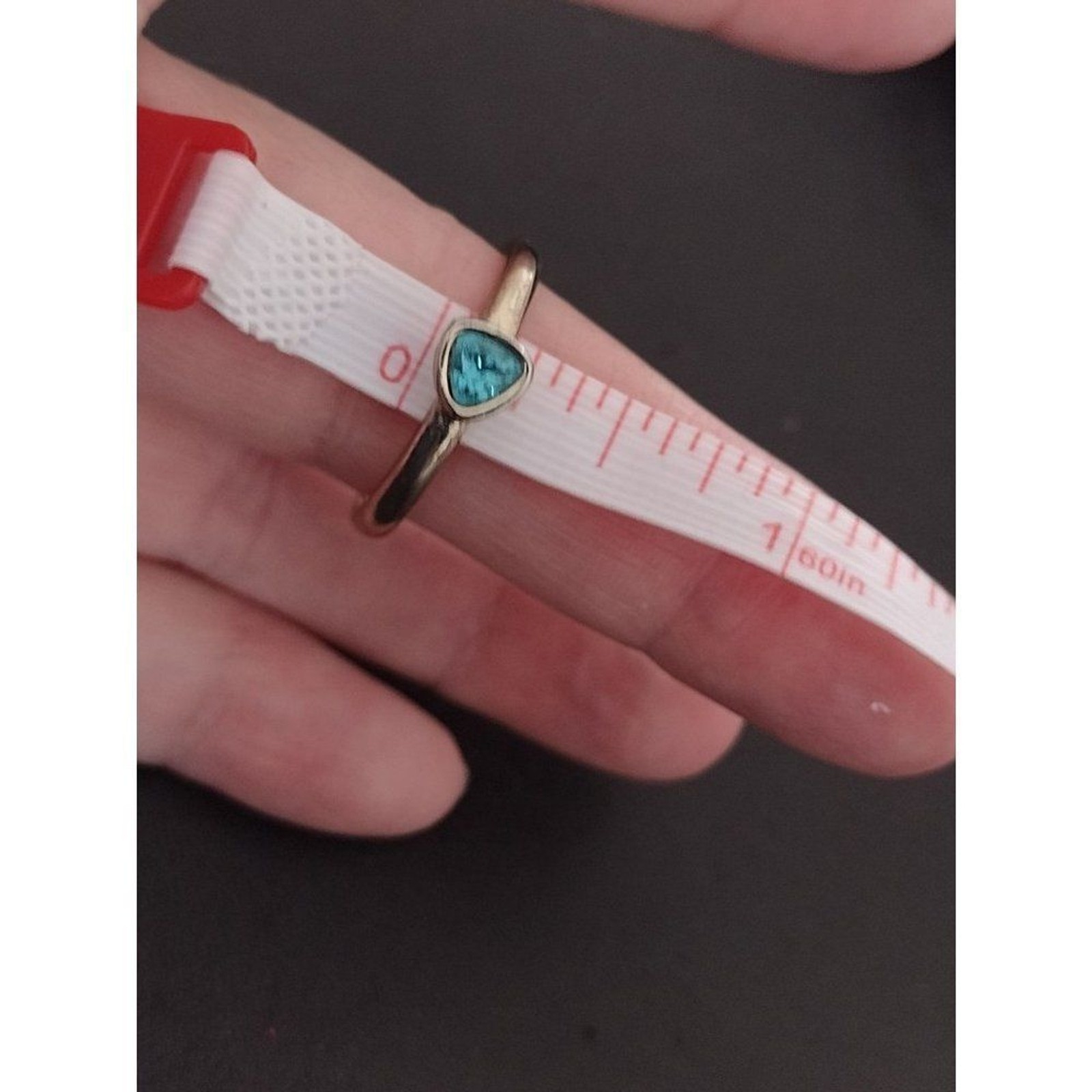 Silver tone triangular blue rhinestone ring size 8 - image 4