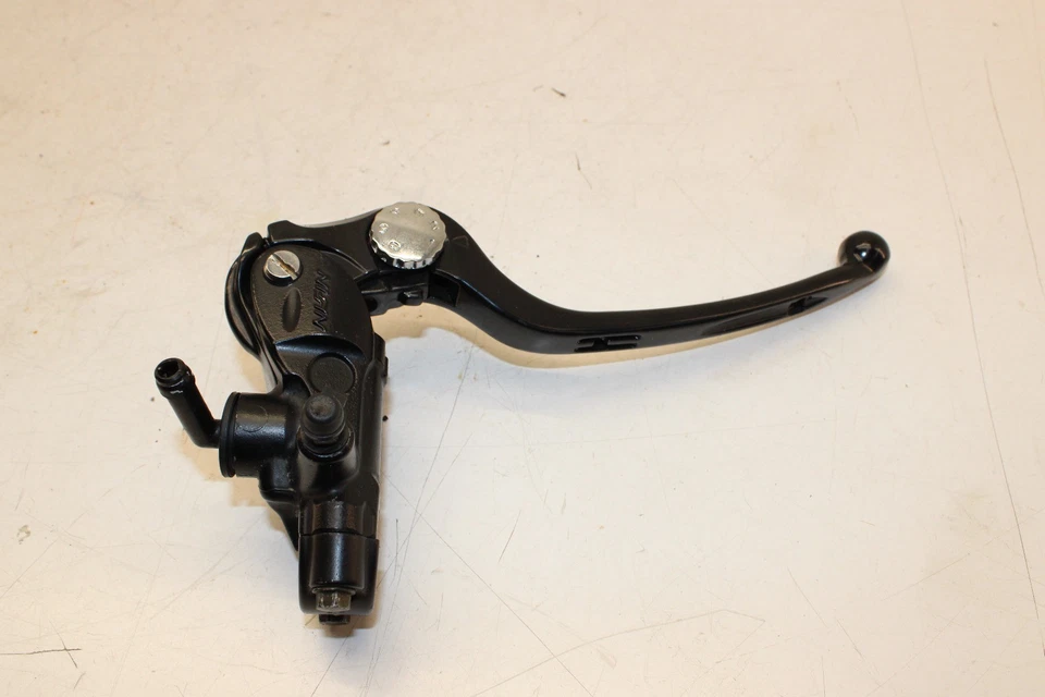 2003 铃木 GSXR 600 FRONT BRAKE MASTER CYLINDER 带级别辐射  — 第 3/4 张图片