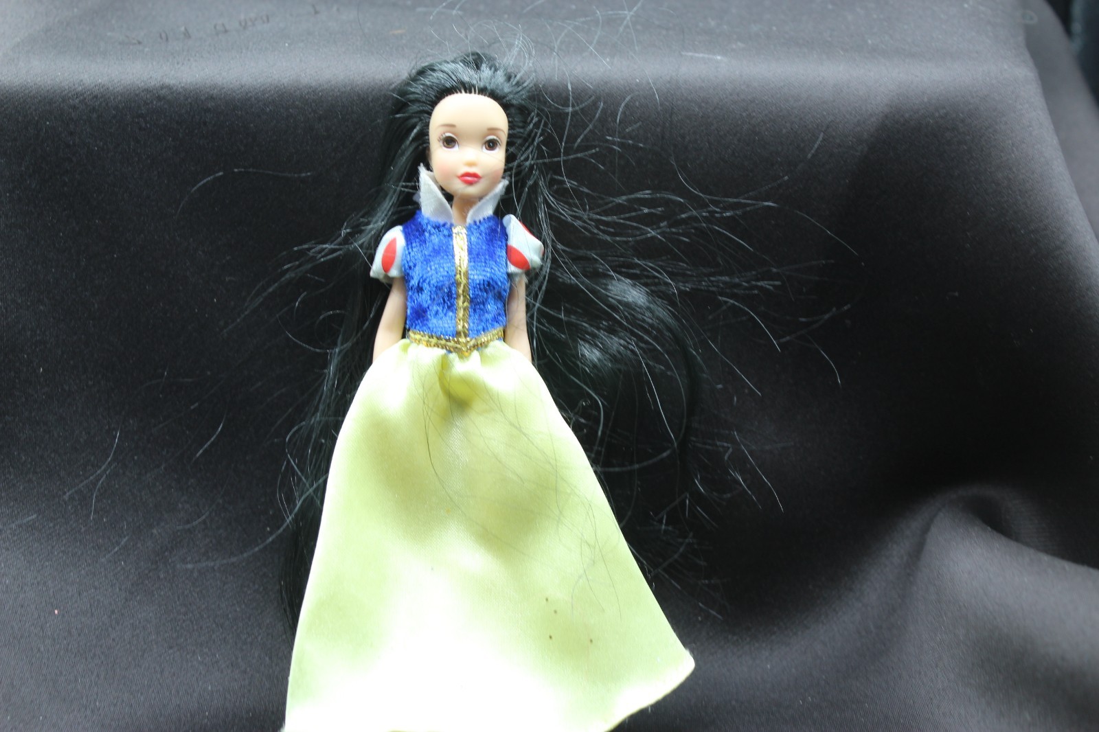 Disney Store Mini Princess Doll  6"  6 inch doll #8 (B2)