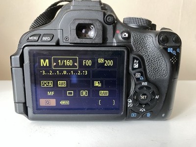 Canon EOS 600D / Kiss X5 DSLR + 15-85mm IS USM + 18-55mm + 50mm f